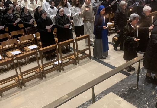 8d241d94b3abd8aa-photo 49481641441 o