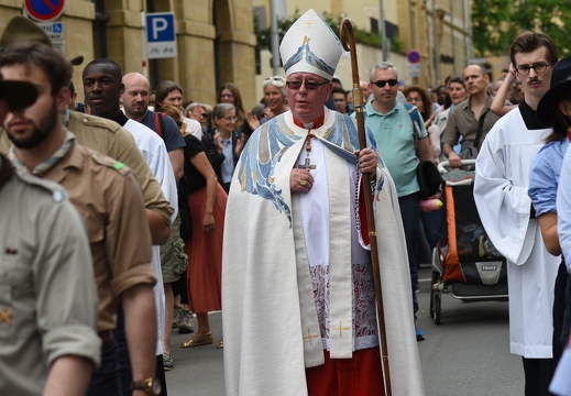 F0FE4D04-2D26-4E21-B132-CC7F63E198C3