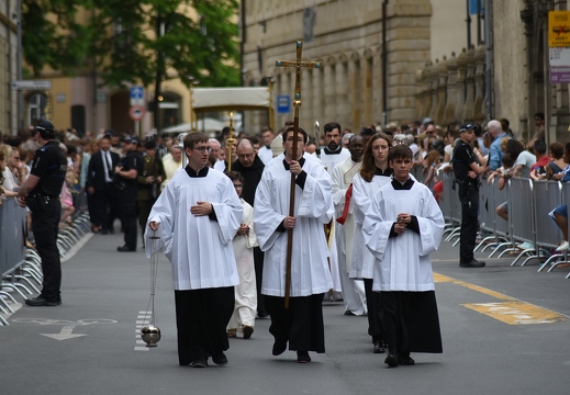 9B785C6D-6A01-448B-9CD8-7F8481D7804B