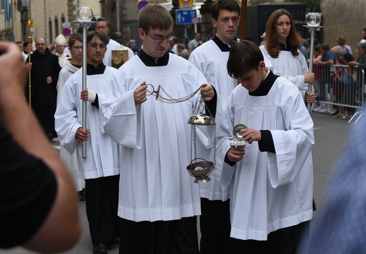 AAB92509-DC01-4D02-B277-63D15E62147A