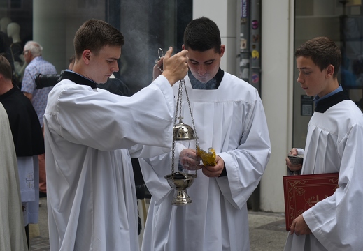 83B68114-5122-4024-B7AF-90DB4775FE32