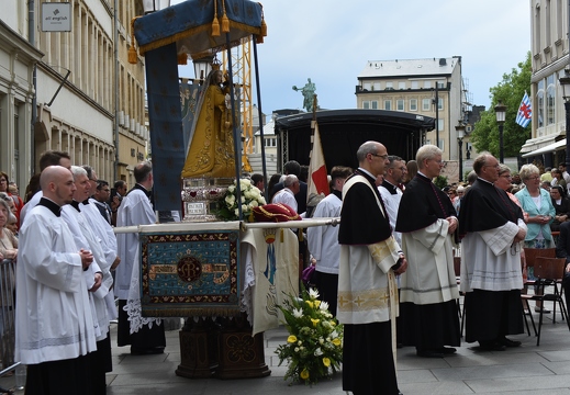 3862407C-74B2-42C2-AB77-4A2223A9B11B