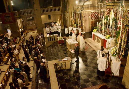 19 avril 2025, Vigile pascale à la cathédrale de Luxembourg, baptême de 14 adultes.