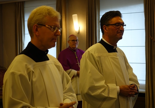 Opnam vum Generalvikar Patrick Muller a vum Deche Claude Bache an d’Doumkapitel