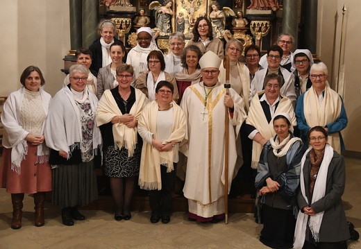 consecration-des-vierges-josiane-binsfeld8469 49197188788 o