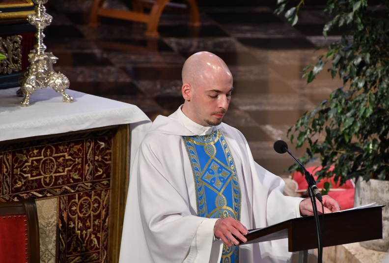 messe-pour-les-uvres-de-la-congrgation-de-ste-elisabeth_51161305648_o.jpg
