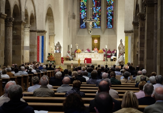 2022