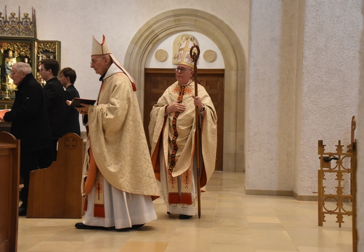 Dom Michel Jorrot et S. E. le cardinal Jean-Claude Hollerich