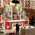 Geghayr Aleksanyan devant Notre Dame de Luxembourg
