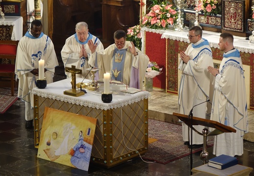 Messe für die Pfarreien Bartreng-Stroossen Saint-Jean XXIII, Mamerdall Saint-Christophe und Steesel-Walfer Sainte-Trinité