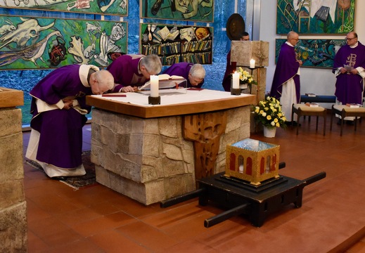 11 mars 2025, accueil des reliques de saint Thomas d'Aquin au Centre Jean XXIII