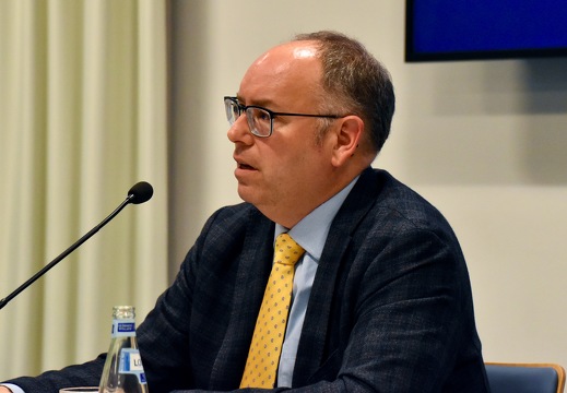 13 mars 2025, le professeur Donald S. Prudlo évoque les conversions de saint Thomas d'Aquin, dans le cadre de la conférence interdisciplinaire organisée par la LSRS