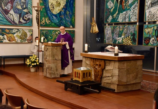 11 mars 2025, accueil des reliques de saint Thomas d'Aquin au Centre Jean XXIII