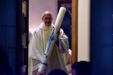 19 avril 2025, Vigile pascale à la cathédrale de Luxembourg, baptême de 14 adultes.