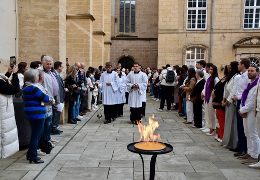 19 avril 2025, Vigile pascale à la cathédrale de Luxembourg, baptême de 14 adultes.