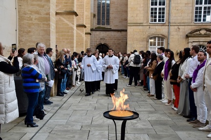 19 avril 2025, Vigile pascale à la cathédrale de Luxembourg, baptême de 14 adultes.