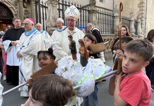 Messe pour la communauté portugaise . Octave 2025. 13 mai