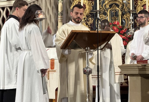 Messe pour la communauté portugaise . Octave 2025. 13 mai