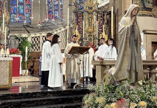 Messe pour la communauté portugaise . Octave 2025. 13 mai