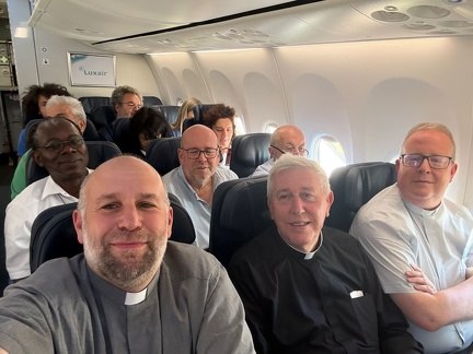 24 juin 2025, dans l'avion en partance pour Rome