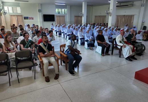 Chez les Soeurs missionnaires de Marie Immaculée Conception de Chomtong | 09.08.2025