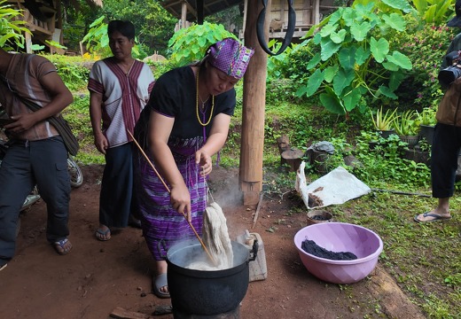 Tissage traditionnel | 14.08.2025
