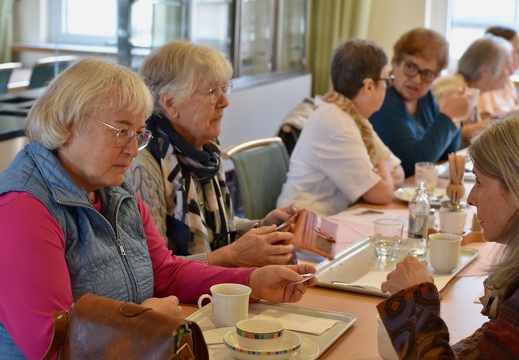 20251011 FraAnDerKierch DSC 2341