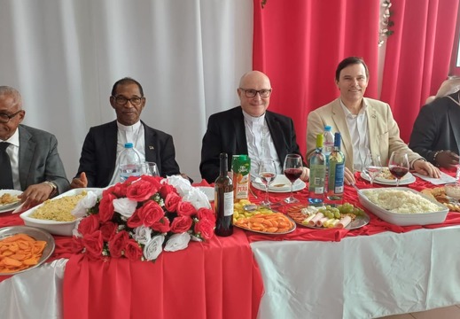 att.KnYF6d1p-uOQQdb ENWmOOsfVtikWxwUUd-GH2rJskk 2