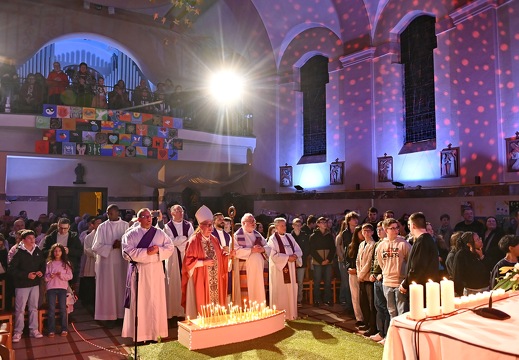 20260314 MesseJeunesWilwerdange ©AEnders Auszug und Lichter